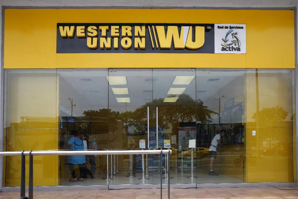 Vilka är fördelarna med att använda Western Union Money Transfer?